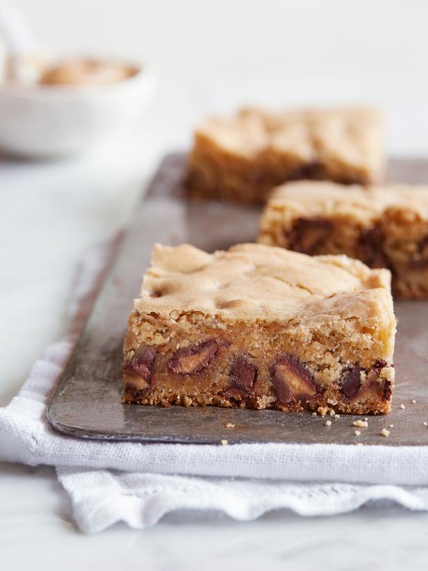 "Blondie" Bars with Peanut Butter Filled DelightFulls