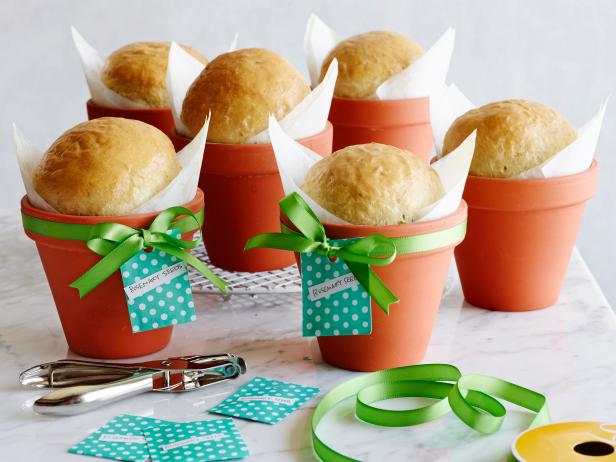 KIDS CAN MAKE: ROSEMARY BREAD IN A FLOWER POT
Food Network Kitchen
Food Network
Olive Oil, Onion, Sugar, Active Dry Yeast, Flour, Rosemary, Kosher Salt, Cooking Spray,
Unsalted Butter