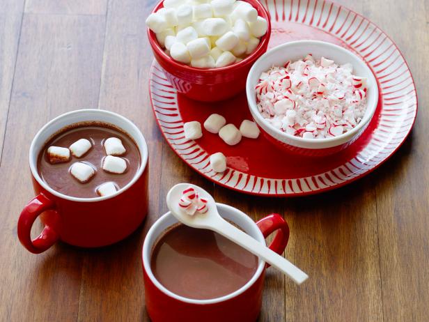 SLOWCOOKER
PEPPERMINT HOT CHOCOLATE
Food Network Kitchen
Food Network
Confectioners’ Sugar, Unsweetened Cocoa Powder, Whole Milk, Vanilla Extract, Kosher Salt,
Dark Chocolate, Peppermint Candies, Mini Marshmallows, Peppermint Schnapps
