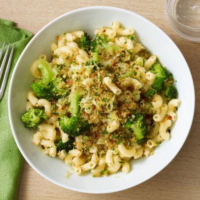 Elbow Macaroni with Crispy Breadcrumbs and Broccoli Recipe | Geoffrey  Zakarian | Food Network
