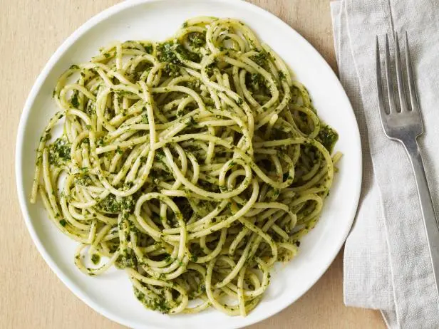 Spaghetti With Pecan Herb Pesto Recipe Chef S Resource Recipes