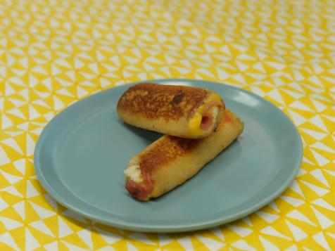 Ham and Cheese Rolled Sandwiches