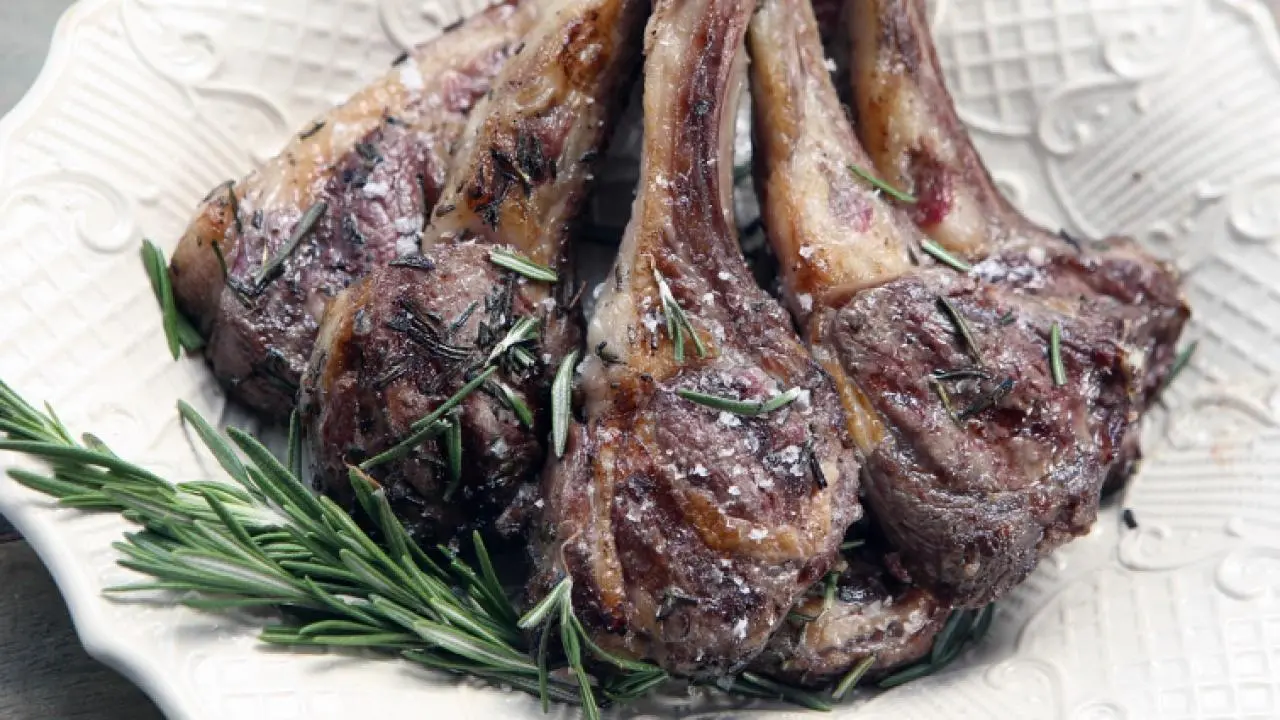 Classic Rosemary Lamb Chops