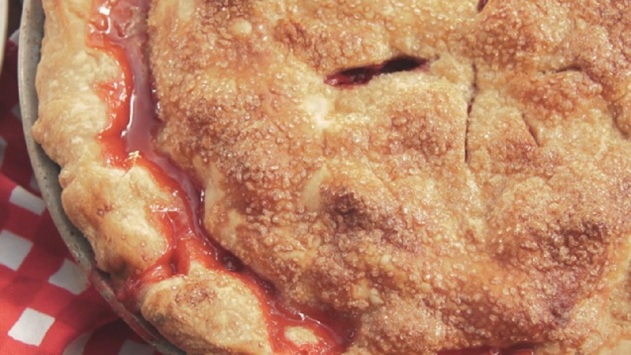 Nancy's Strawberry Rhubarb Pie