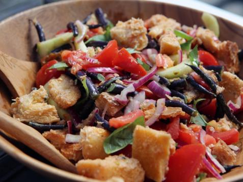 Zesty Garden Vegetable Bread Salad
