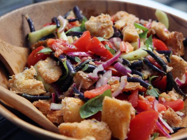 Zesty Garden Vegetable Bread Salad