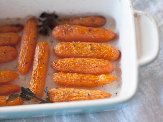 easy roasted baby carrots