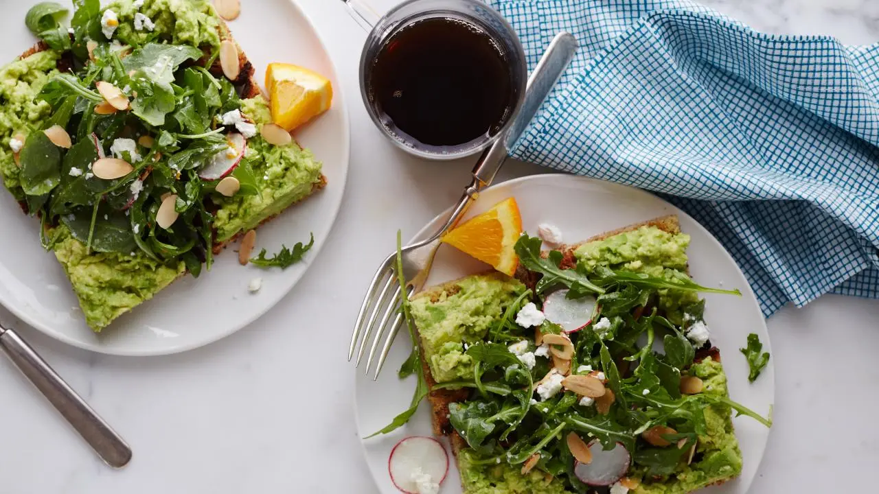 Avocado-Toast Breakfast Salad