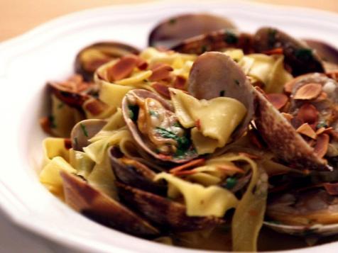 Tagliatelle con Vongole
