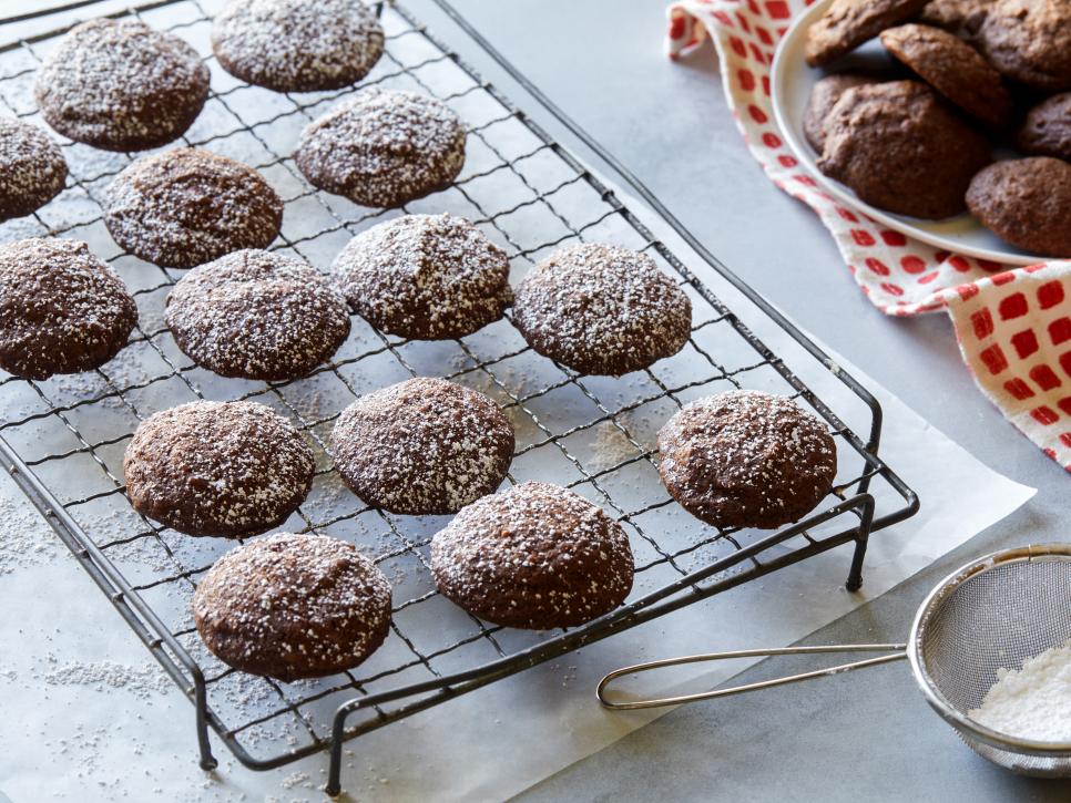 The Pioneer Woman's 14 Best Cookie Recipes for Holiday Baking Season | The Pioneer Woman, hosted ...