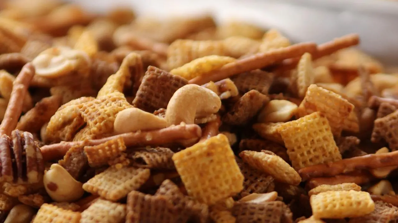 Ree's Party Mix