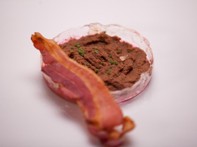 The Purple team's tasting element Nutella Chocolate Hummus with maple candied bacon, as seen on Food Network's Halloween Wars, Season 5.