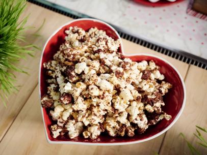 Host Giada de Laurentiis' dish, S'mores Popcorn, as seen on Food Network’s Giada’s Holiday Handbook, Season 1.