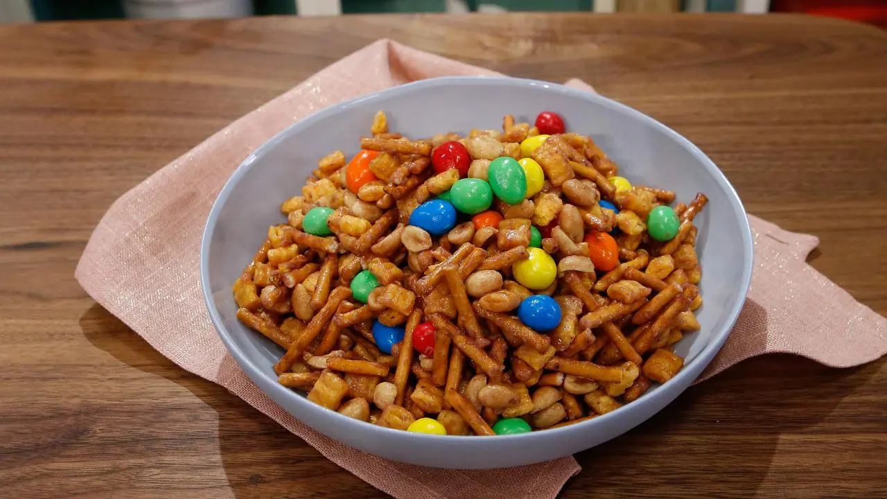 New Twists on Party Mix