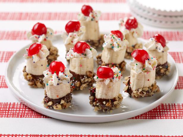 Food Network Kitchen’s Tiny Banana Splits from Teeny, Tiny Desserts for KIDS CAN BAKE/KIDS CAN MAKE/EASTER, as seen on Food Network.