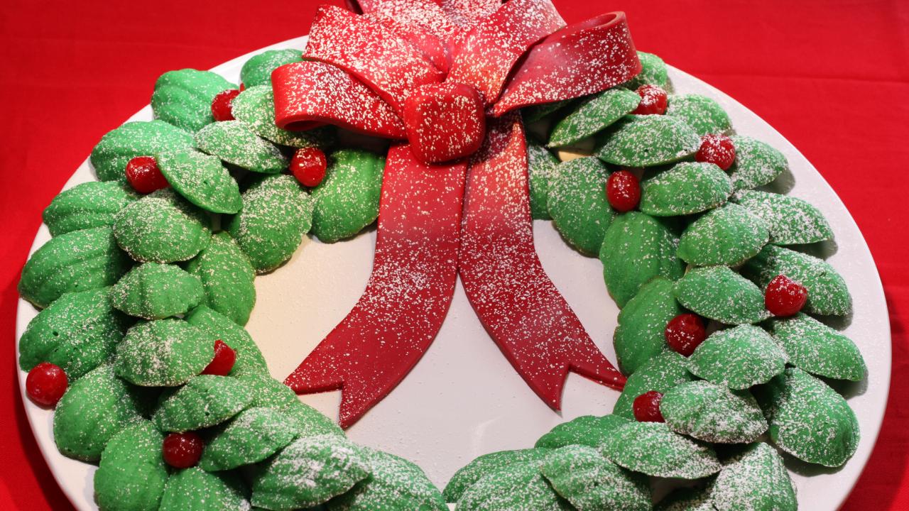 Madeleine Wreath with Mousse