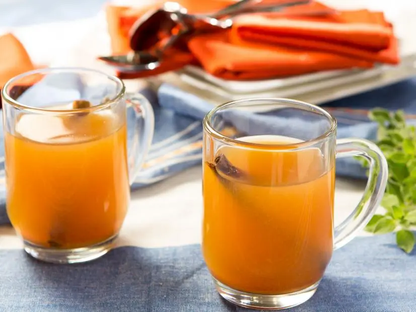 Food beauty of the Cider at the festive Thanksgiving celebration, as seen on Food Network’s Patricia Heaton Parties, Season 1.