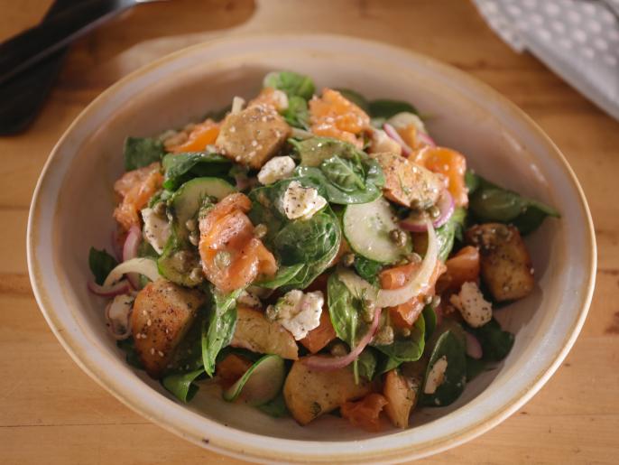Spinach Salad with Smoked Salmon, Everything Bagel Croutons and Lemon