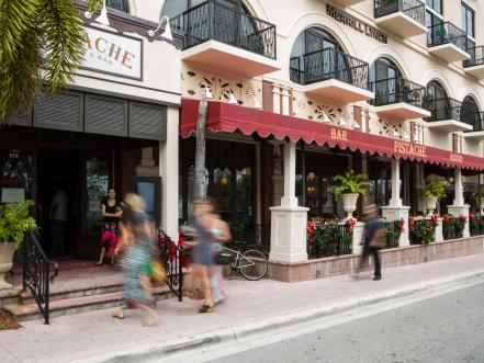 10 Best Outdoor Restaurants In Miami Restaurants Food Network Food Network