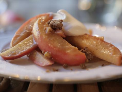 Sauteed Apples with Ginger Snap Crumble