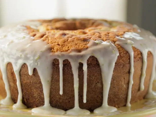 Kyle's Lemon Pound Cake With Reba's Royal Glaze Recipe | Trisha Yearwood | Food Network