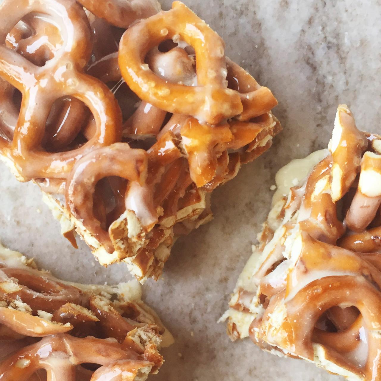 SIMPLE Pretzel Monkey Bread - Simple Party Food