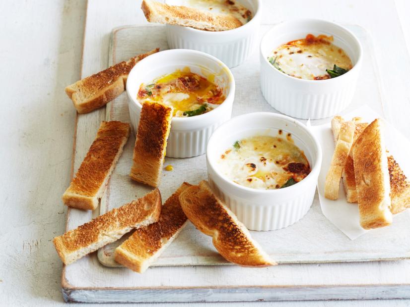 BAKED EGGS WITH CHORIZO AND CREAM Melissa d’Arabian Ten Dollar Dinners/Little Helpers, Big Brunch Food Network Baby Spinach, Unsalted Butter, Mexican Chorizo or Breakfast Sausage, Eggs, Jack Cheese, Heavy Cream, Toast or Baguette