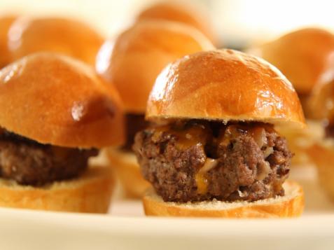 Juicy Butter Burger Sliders with Sweet Russian Sauce and Arugula Pesto