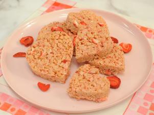 KC0501H_Pink-Puffed-Rice-Cereal-Hearts_s4x3