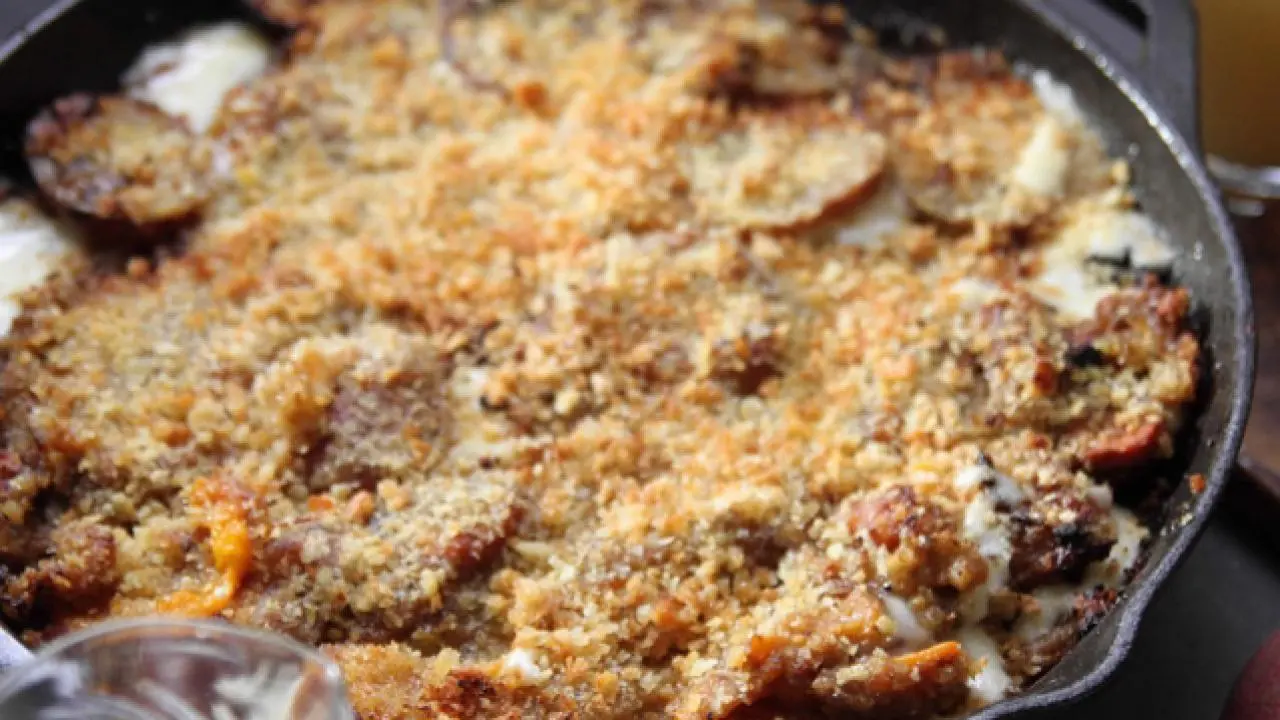 Gilles Sacksick、casserole et fruits Heavenly Vanilla Cheesecake | The Rustic Elk