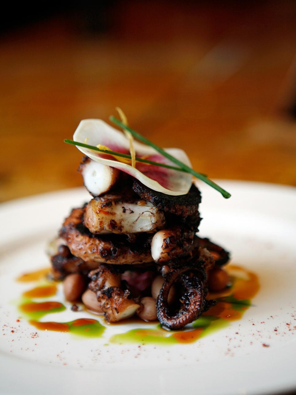 Las Vegas Restaurants Guide Food Network Restaurants Food Network