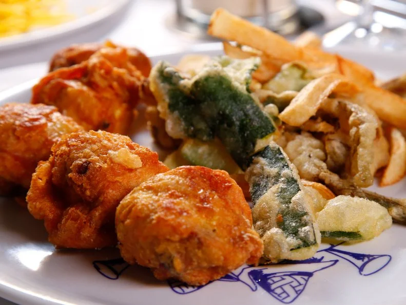 WS of Pollo Fritto Con Verdure Fritte from Fratelli Briganti in Florence, Italy as seen on Food Network's Diners, Drive-Ins and Dives episode DV2203.