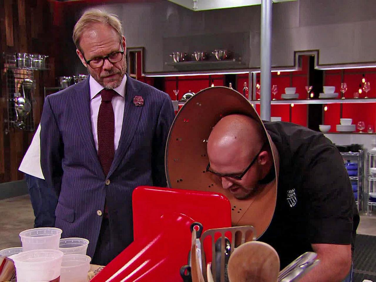 Watch Alton Brown as he slices and dices these  kitchen gadgets -  Chew Boom