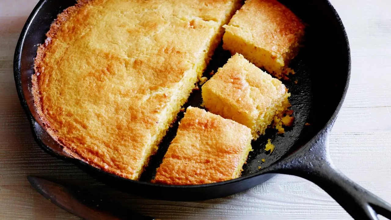 Cast Iron Skillet Corn Bread