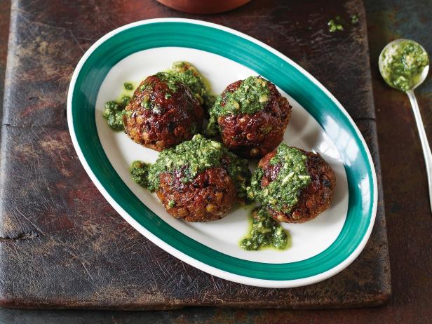 Veggie Balls w/Pesto Sauce. A110111 Meatball Book