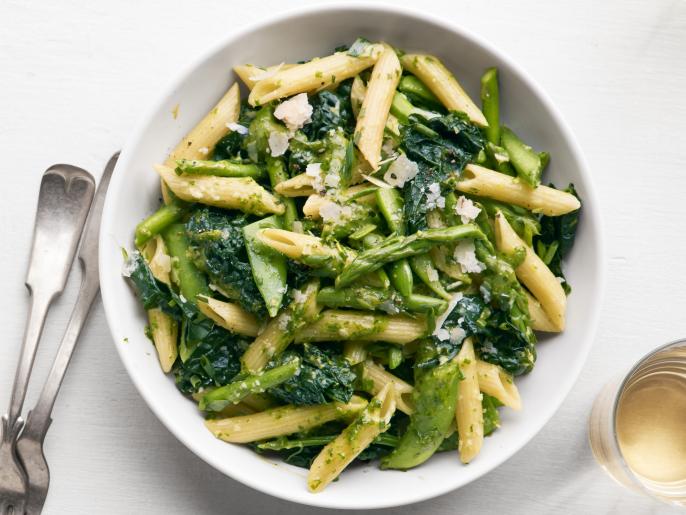 Pasta Primavera with Peas, Asparagus and Kale Recipe | Food Network