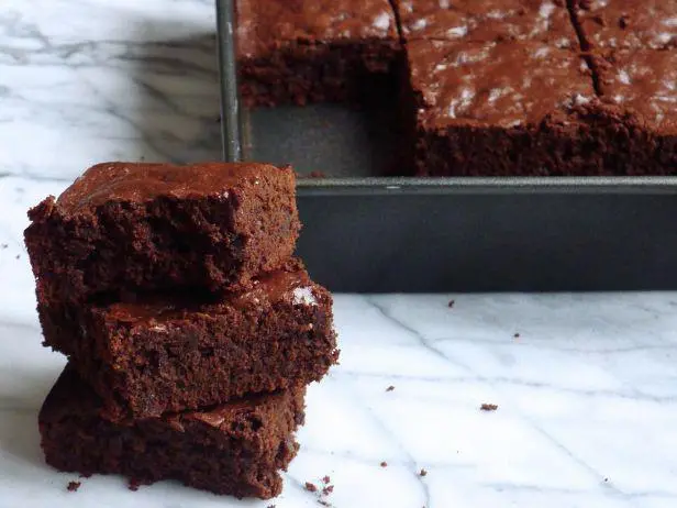 Spicy Cinnamon Hot Cocoa Brownies Recipe | Silvana Nardone | Food Network