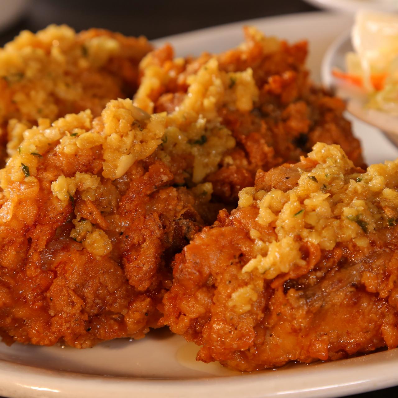 CRISPY Garlic Fried Chicken - Nomadette