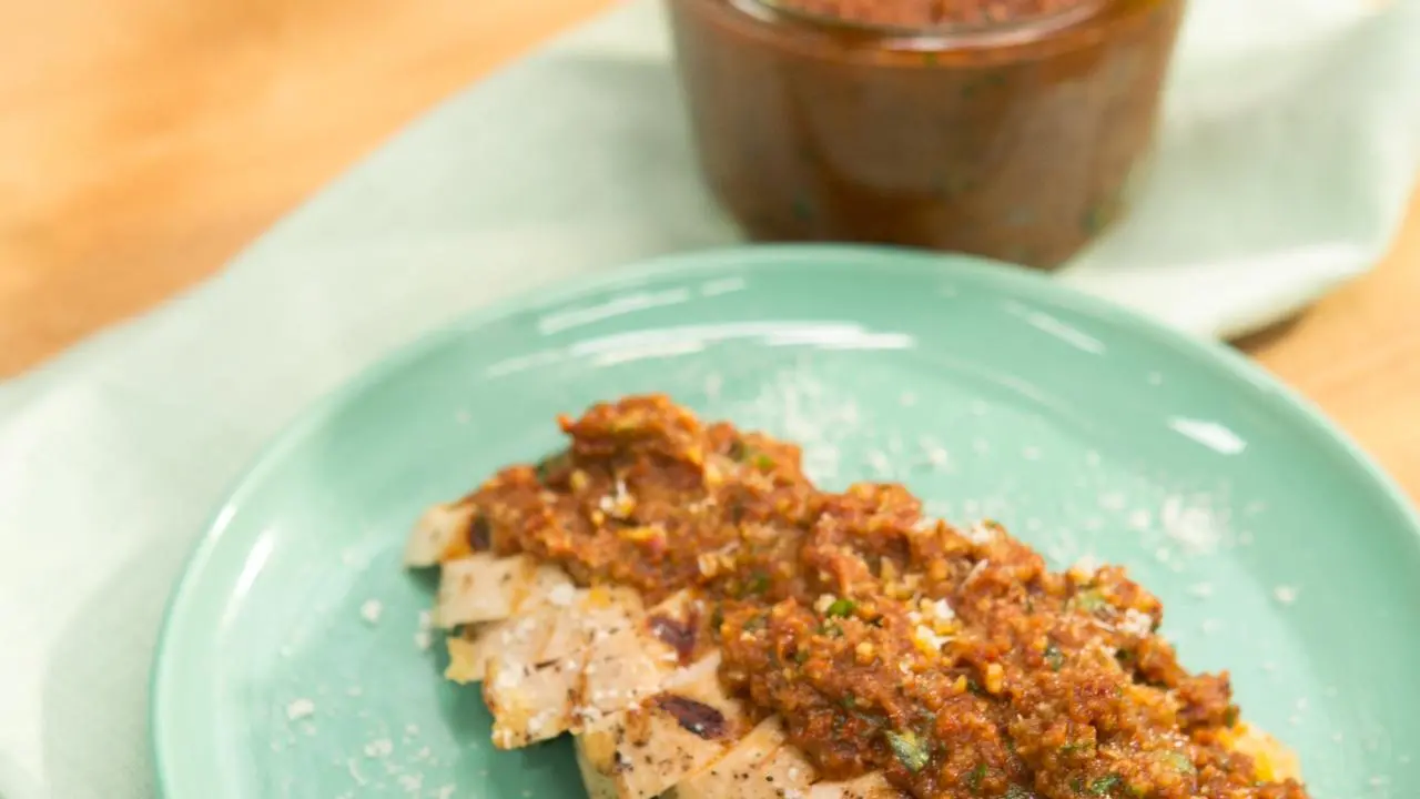 Sun-Dried Tomato Walnut Pesto