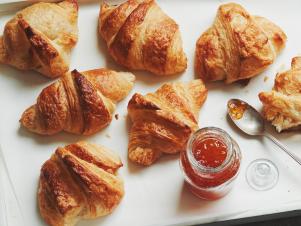 SD1B43_croissants-recipe_s4x3