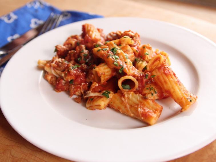 Cheesy Sausage Rigatoni Recipe Ree Drummond Food Network