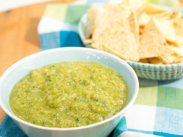 Roasted Tomatillo Salsa image