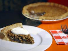 Head to this retro-style cafe and bar to indulge in liquor-infused treats. A must-try is the Bourbon Ginger Pecan pie, whose filling includes organic pecans, three types of ginger and a shot of bourbon. It's built on top of an all-butter crust and finished off with a dollop of whipped cream.