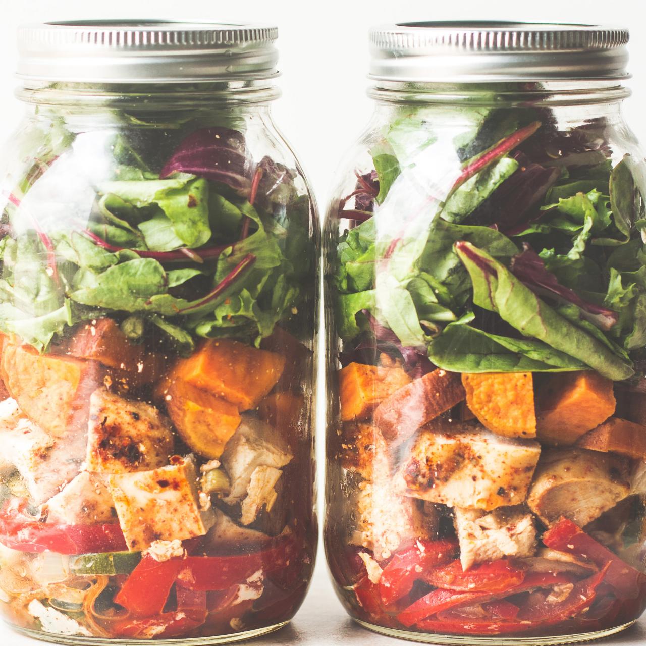 Southwestern Mason Jar Salad ⋆ Real Housemoms