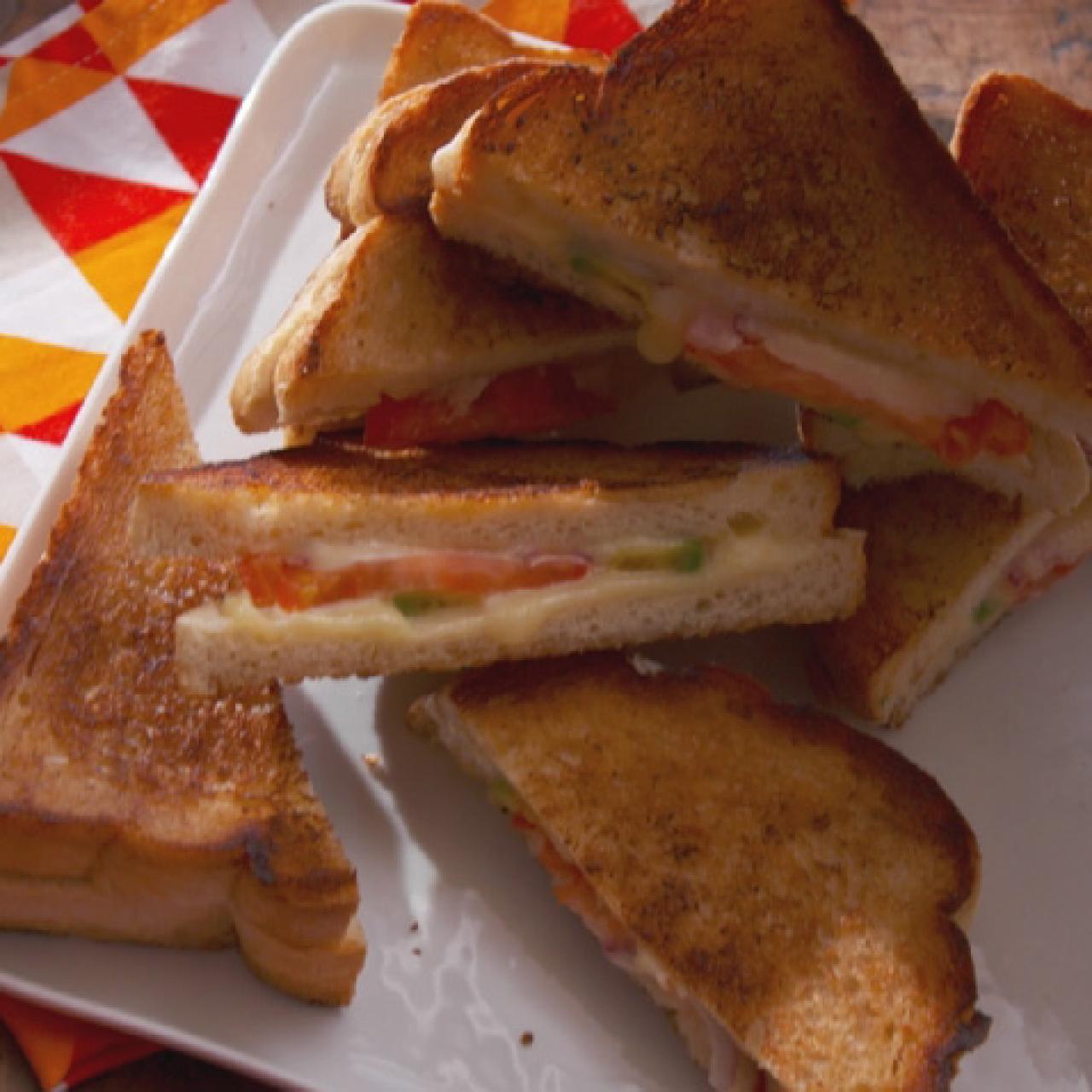 Easy Peasy Grilled Cheese Sandwiches - Welcome To Nana's