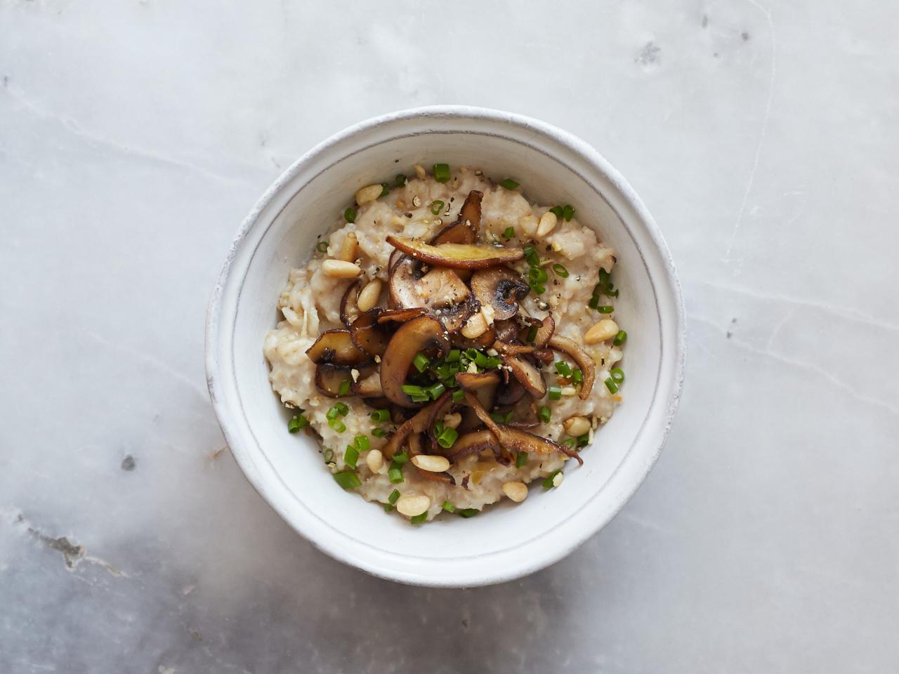 https://food.fnr.sndimg.com/content/dam/images/food/fullset/2015/8/14/0/FN_Savory-Oatmeal-Bowl-Earth-Bowl_s4x3.jpg.rend.hgtvcom.1280.960.suffix/1439585383075.jpeg