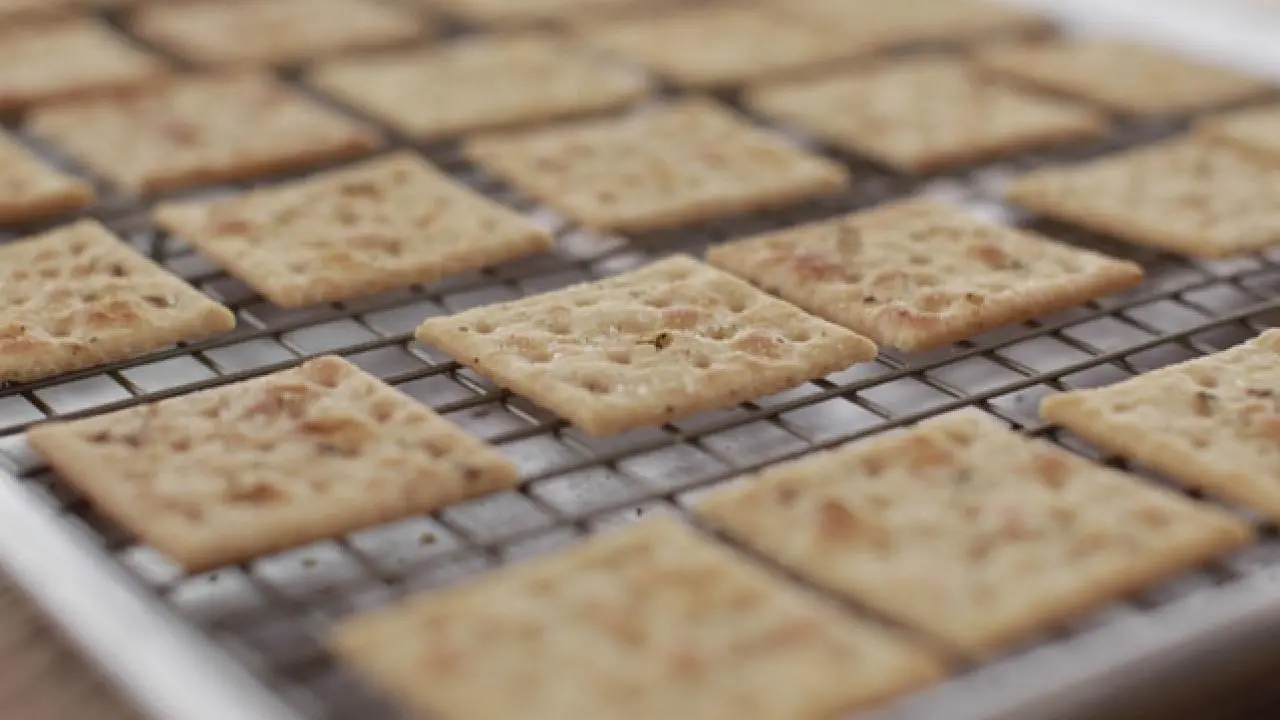 Ree's Seasoned Crackers