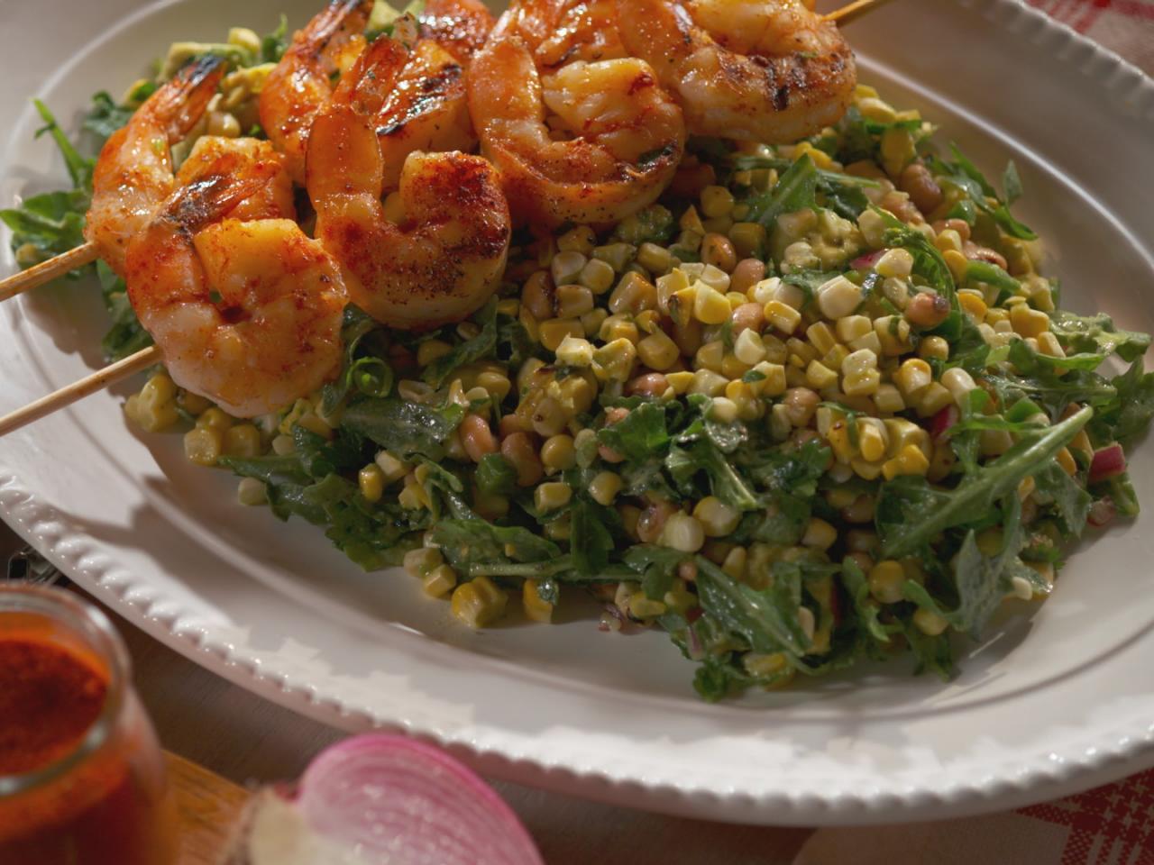 https://food.fnr.sndimg.com/content/dam/images/food/fullset/2015/8/18/1/RF0504H_Grilled-Shrimp-Skewers_s4x3.jpg.rend.hgtvcom.1280.960.suffix/1440105427734.jpeg