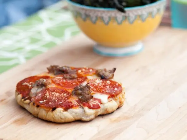 Valerie's Homemade Pizza Recipe | Valerie Bertinelli | Food Network
