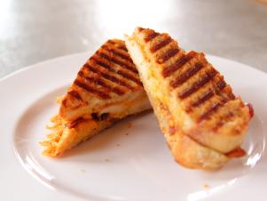 WU0804H_Chicken-Bacon-Ranch-Panini_s4x3